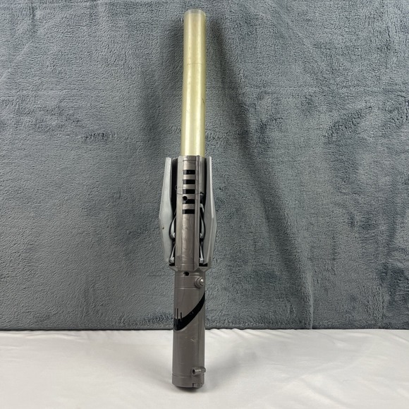 2007 Hasbro Star Wars Force Unleashed DELUXE Color Change Lightsaber Works Flaw* - Picture 1 of 8